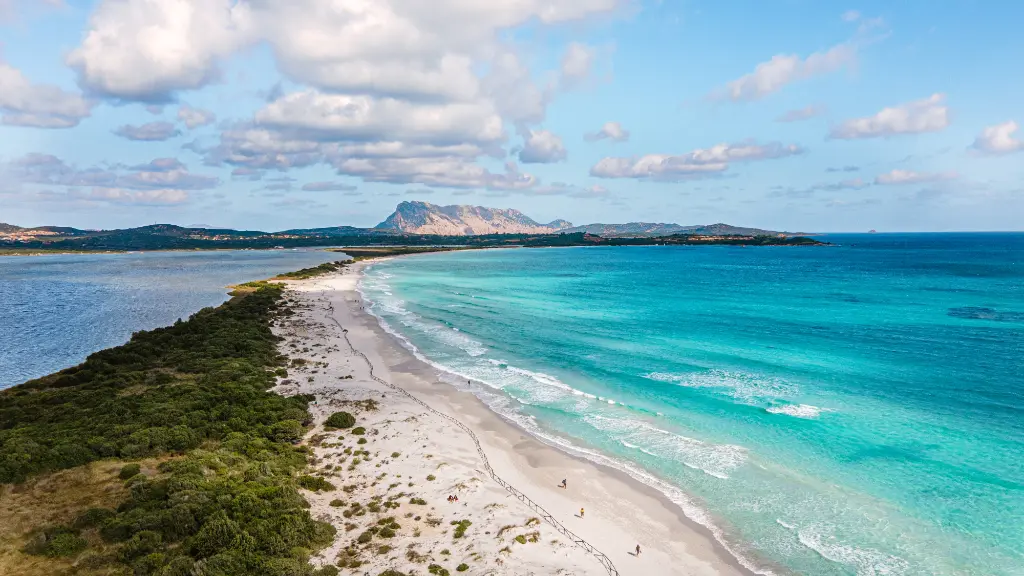 Famous La Cinta beach overlooking the island of Tavolara